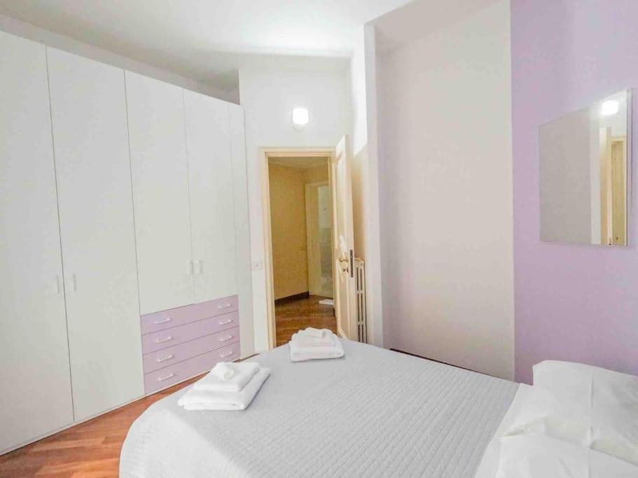Appartamento Grazioso Con Parcheggio Privato 皮亚琴察 外观 照片