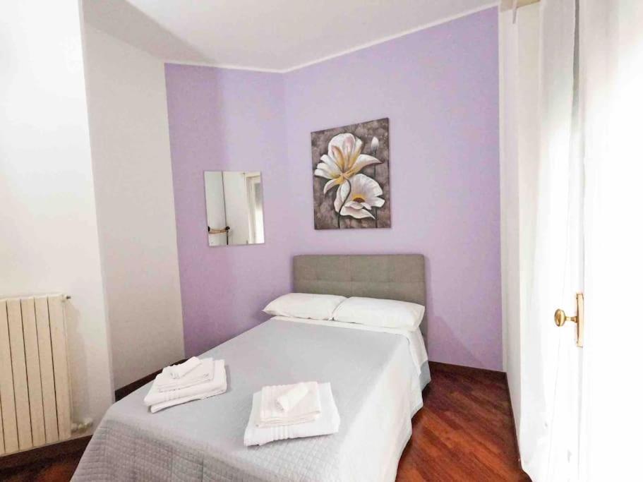 Appartamento Grazioso Con Parcheggio Privato 皮亚琴察 外观 照片